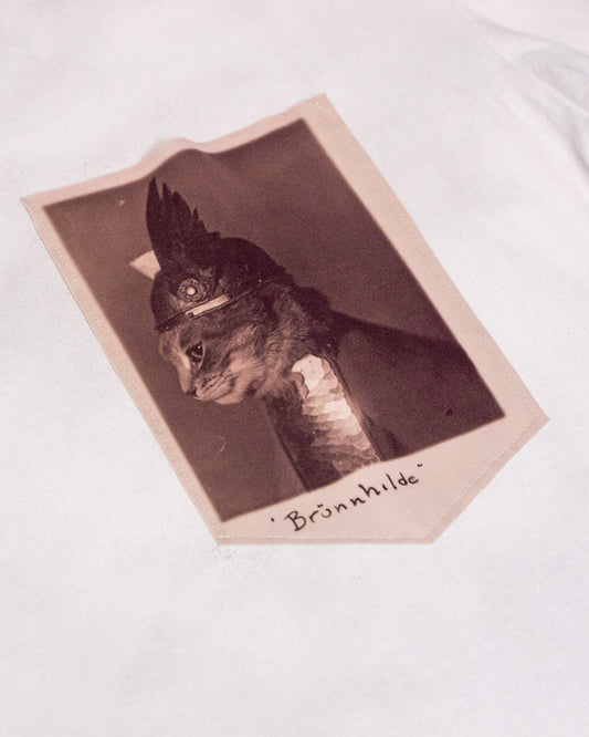 Brünnhilde — Dirty White Oversized Box Tee