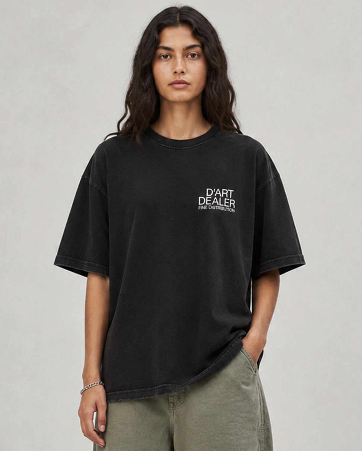 D’Art Dealer Vintage Boxy Tee — Black